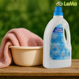 Lanol&iacute;n Woll Creme &ndash; prac&iacute; g&eacute;l s lanol&iacute;nom na vlnu, merino a jemn&eacute; text&iacute;lie (1500 ml)